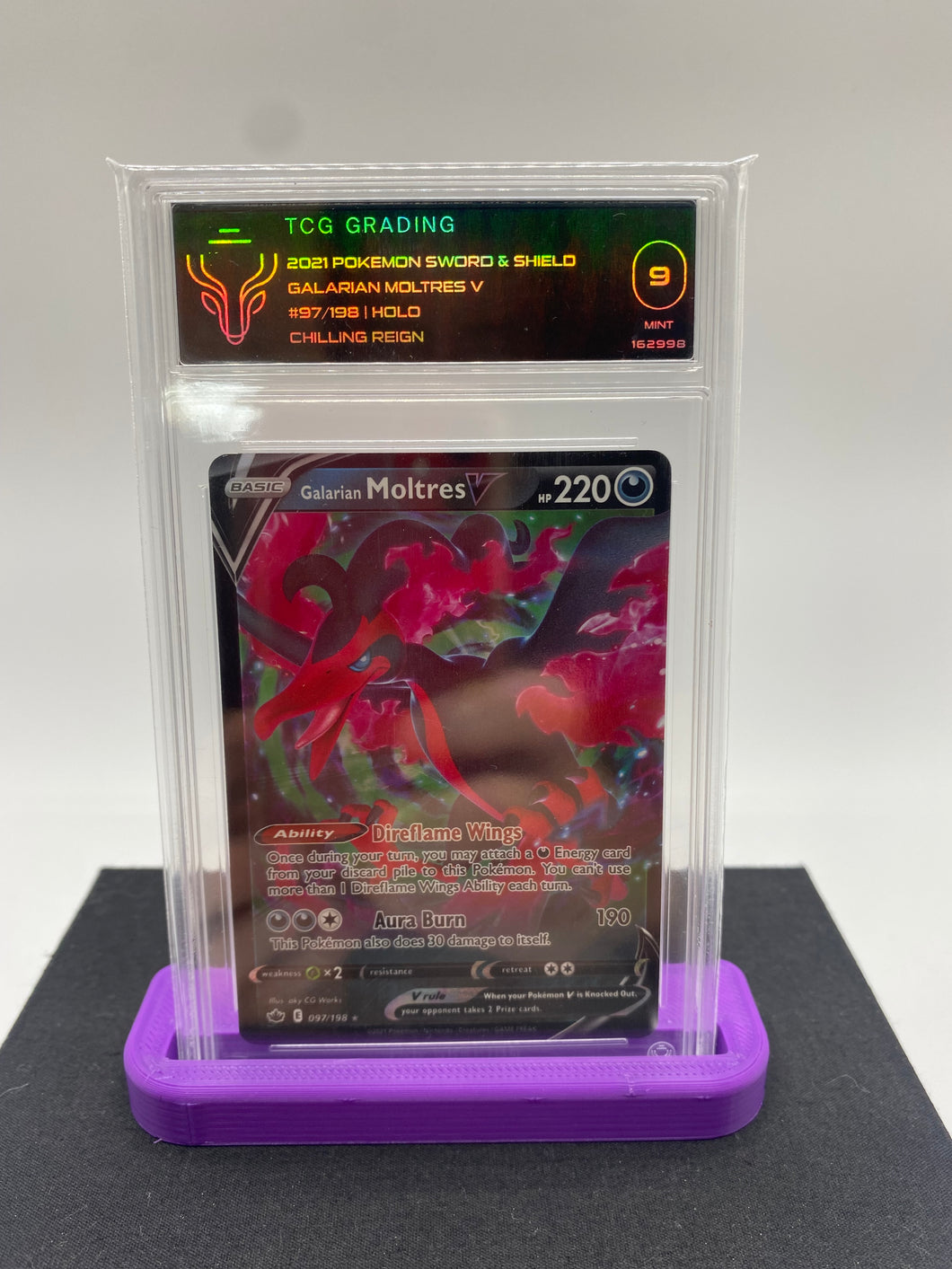 Pokemon TCG- TCG Grading 9 Mint Galarian Moltres V 97/198 2021 Chilling Reign